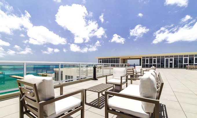 Rancho Condominio | New-Executive Cozy 1 Bedroom with Balcony