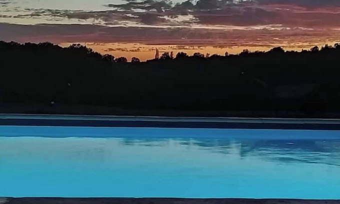 Coux-et-Bigaroque-Mouzens Casa | New for 2025. Beautiful 17C Stone Farm, 6 Bed, private pool set in 11 in acres.