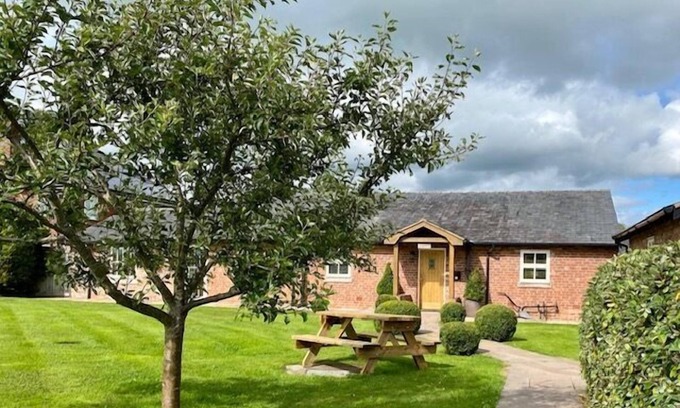 Winsford Casa | New Farm Bed & Breakfast