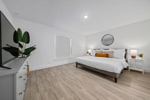 Palm Beach - West Palm Beach Casa | New! Few Minutes To Downtown, 10 To The Beach!
