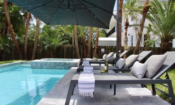 Croissant Park Casa | NEW! Fox Private Resort- Near Downtown & Beach