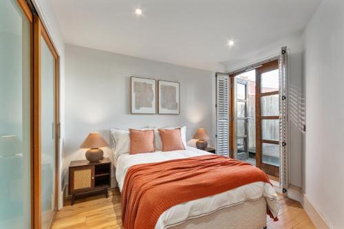 Fulham Broadway Apartamento | NEW! Fulham 1-bed Apartment with Patio