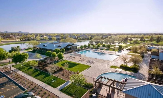 Power Ranch Casa | *NEW* Gorgeous Oasis Retreat Pools Golf Pickleball