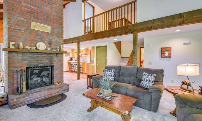 Eidelweiss Village Casa | ¡NUEVO! Madison Home w / Porch - A pie de la playa de Boulder