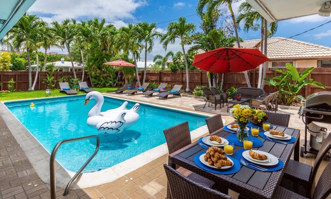 Imperial Point Casa | NUEVO | Piscina climatizada- Villa impresionante | Estilo Resort | Cerca de la playa |
