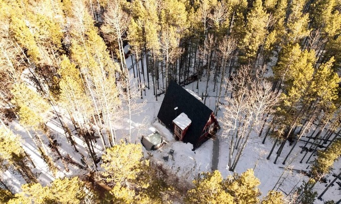 Evergreen Cabina | *NEW* Hidden Ruby A-Frame