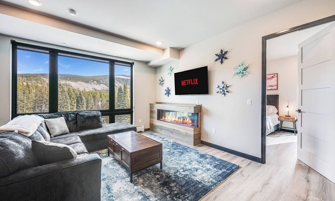 Winter Park Condominio | New Hike/Ski in/out Modern Condo-Mountain Views