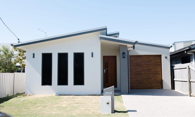 West Mackay Casa | New Home close to Airport,hospital, Coles & Resto