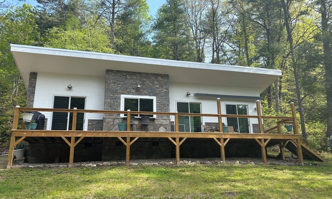 Brevard Casa | New home close to DuPont and Pisgah National Forest