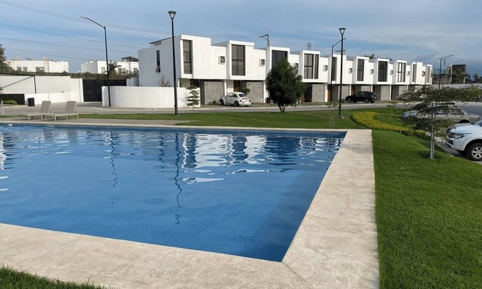 Valle Dorado Condominio | New Home in gated community