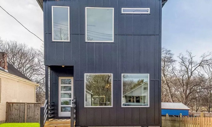 McFerrin Park Casa | New home in Nashville built in 2023! Extremely spacious, great for hosting