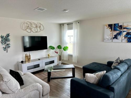 San Antonio Casa | New Home near Lackland, SeaWorld