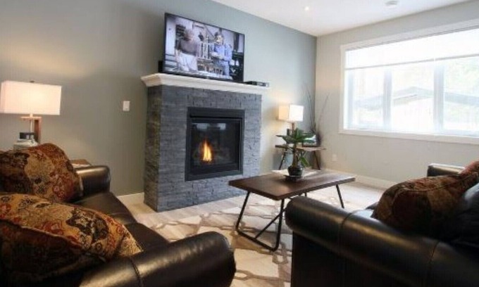 East Kootenay Casa | Nueva casa en campo de golf cerca de Ski Hill