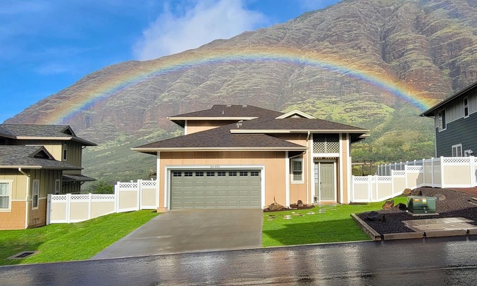 Makaha Valley Casa | New home. Stunning ocean and mountain views. 5 Minutes from the beach