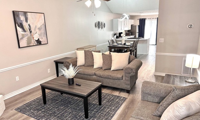 Ridgeland Casa | New! Homey Oasis near the Reservoir
