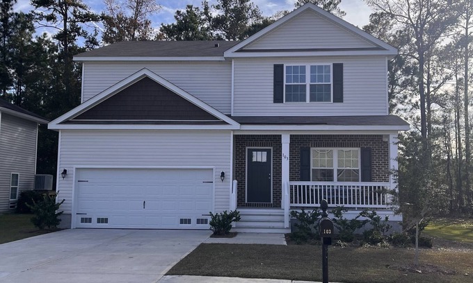 Savannah Casa | New House 20 Minutes to Downtown Savannah close to Tybee Island and Hilton Head