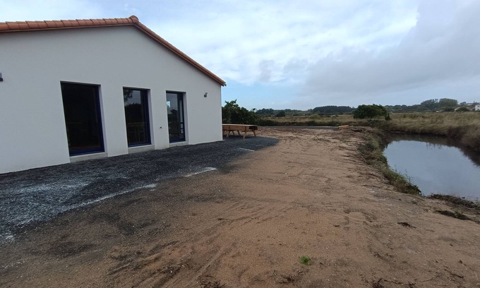 Olonne-sur-Mer Casa | New house for 14 people with view of the marshes near the sea with sauna for 4 people
