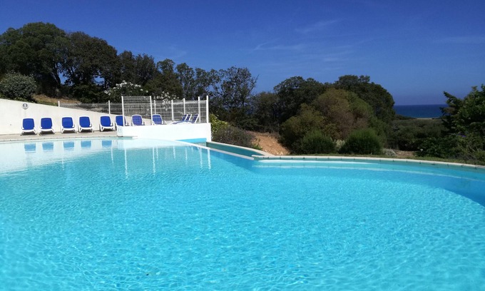 Lozari Casa | Casa nueva, en una tranquila residencia turística de playa de 3 estrellas