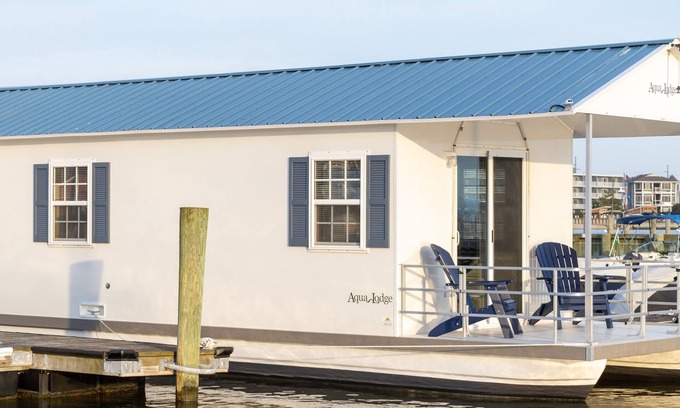 Dewey Beach Alquiler De Eote | NEW Houseboat - 2 Bedrooms - Great Location & Views
