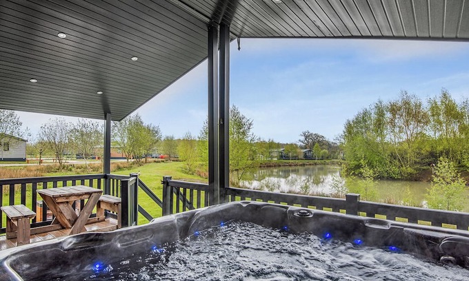 Woodhall Spa Chalet De Esquí | Alojamiento de 2 habitaciones en Woodhall Spa
