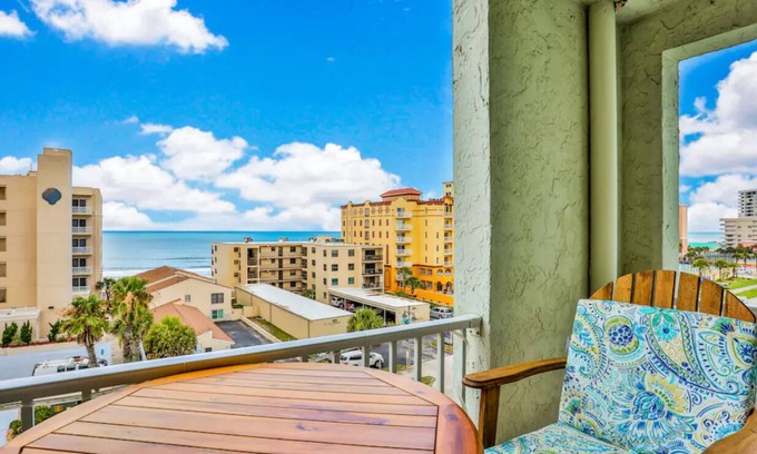 Port Orange Condominio | NEW! IncredibleViews, 2 bdrm, w/balcony!