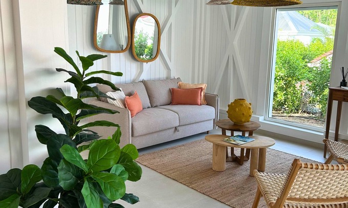 Pointe Milou Casa | NEW, INTIMATE BUNGALOW WITH POOL