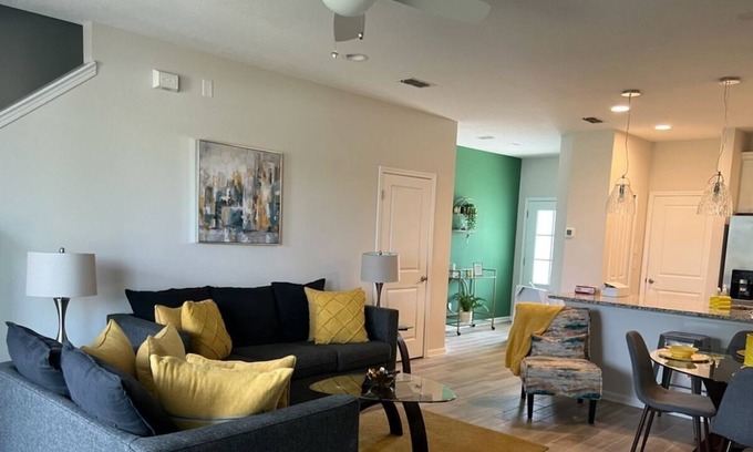 Southside Casa | *New* JAX’s Hidden Gem - Near Mayo Clinic & Beach