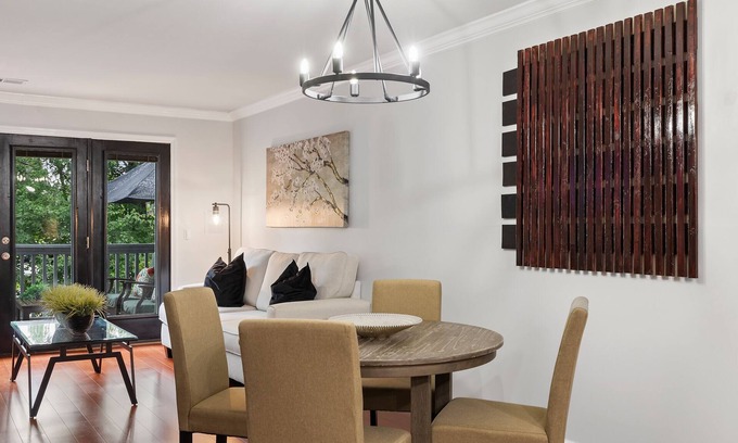 North Charleston Condominio | NEW Jeweled Secret NEW