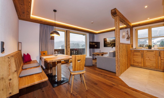 Ruhpolding Apartamento | NEW - Kienberg 50 sqm, balcony or terrace, kitchen, 1 bedroom, 1 bed-sitting room, WLAN