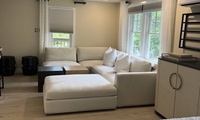 Edgartown Condominio | New King Bed, Studio -Downtown Edgartown