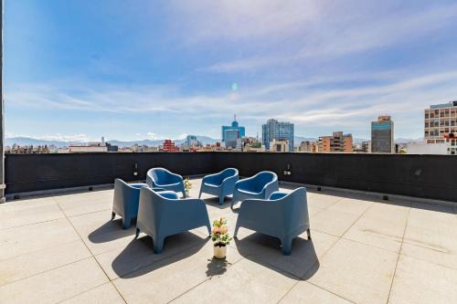 Roma Sur Casa | NEW La Roma Penthouse 100m2 Terrace Pool and Gym