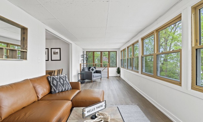 Newville Casa | NEW- Lake View Escape ~ Water Views w/ Game Room near Lake Koshkonong