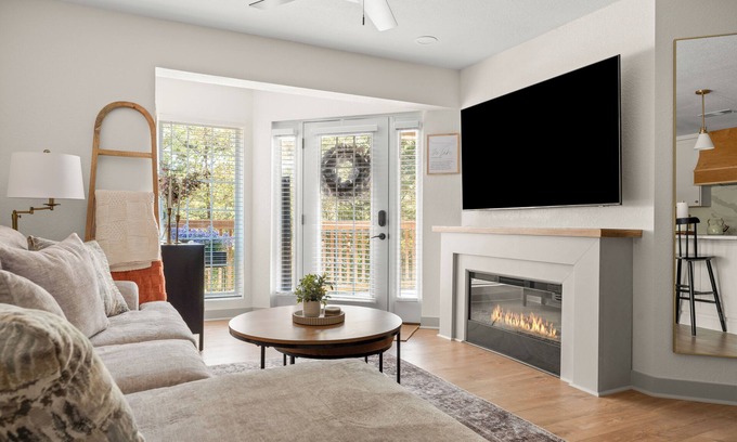Kimberling City Condominio | NEW Lakefront 2-bedroom condo on Beautiful TRL