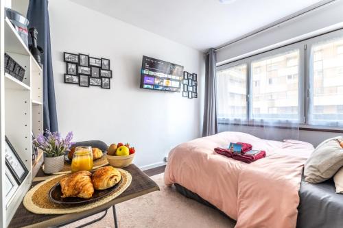 Flandres Apartamento | NEW Le Zénith Paris Centre TV WIFI 20mn Louvre Pigalle