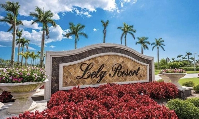 Ole Condominio | NEW Lely Resort on GC & Private Players Club Minutes to downtown Naples & Marco