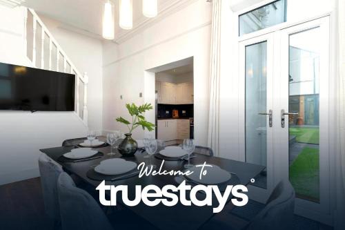 Wolstanton Casa | NEW Lily House by Truestays - 3 Bedroom House in Stoke-on-Trent