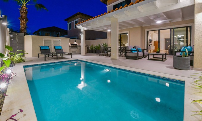 Malmok Condominio | **NEW LISTING** - 2BR w/ Private Pool in Resort-like Gated Community