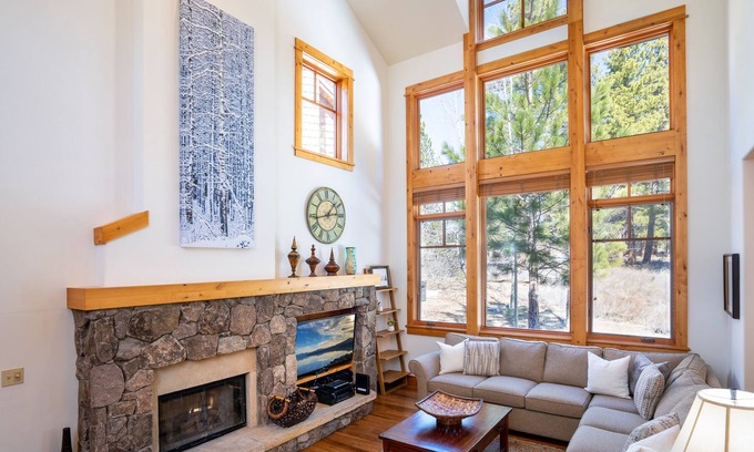 Truckee Casa | New Listing! 3 BD Residence At Old Greenwood!