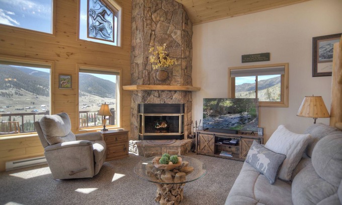 Creede Casa | New Listing! 3-story Mountain Cabin - Breathtaking Views - Large Deck