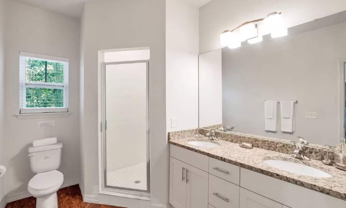 Bay Lake Casa | New listing 4 Beds / 3 Baths Lucaya Village