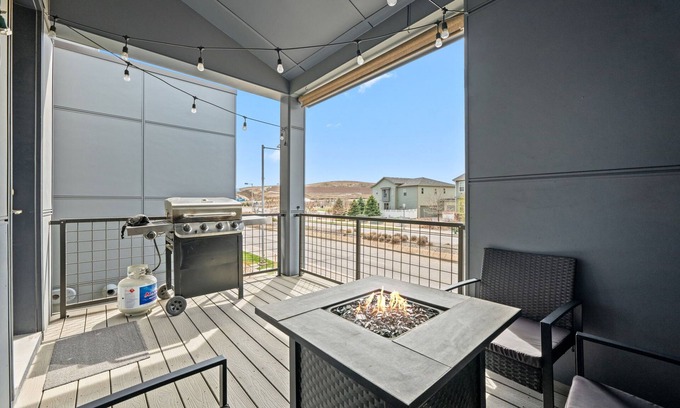 Broomfield Casa | New Listing! Central to Boulder and Denver - Firepit