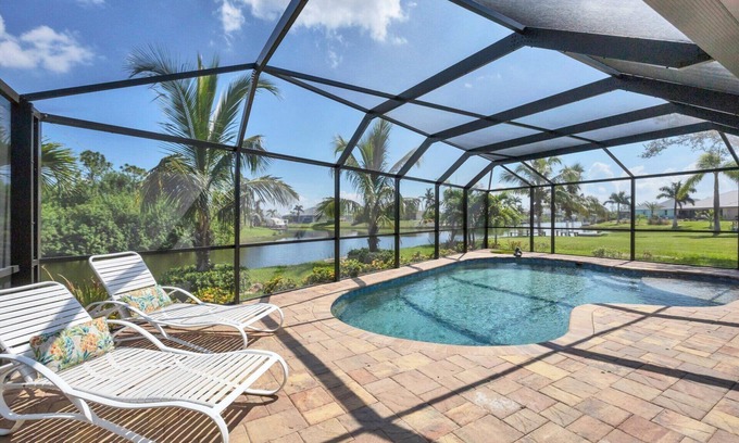 South Gulf Cove Casa | New Listing! Charlotte Harbor Area Resort, 120mi to Disney & 134mi to Universal - GRH766215