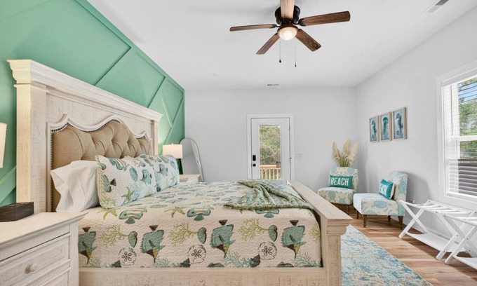 Tranquil Harbour Casa | New Listing Luxury House 5 Min Walk to Beach