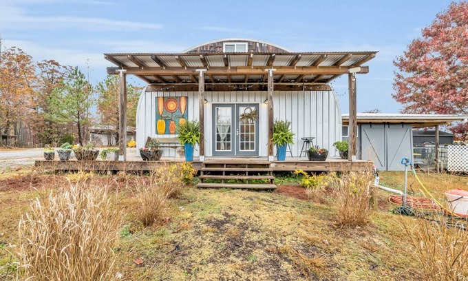 Trenton Cabina | New Listing - Mountaintop with mountain views - Industrial Farm Stay - Chattanooga -Cloudland Canyon