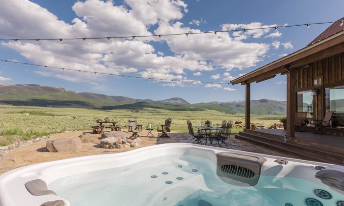 Creede Cabina | New listing! Newly constructed on 77 Acres of Solitude, Amazing Views & Hot Tub
