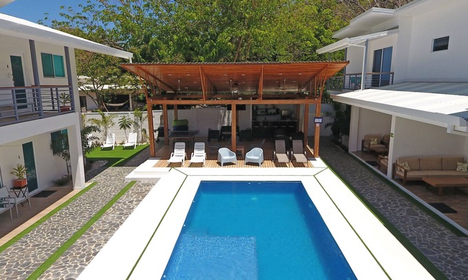 Malpaís Casa | Elegante Nicoya Villas # 4 (Incluye desayuno) frente a la playa de Mal País!
