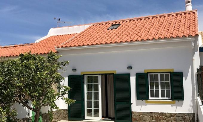 Sagres Casa | * NUEVA LISTA * Sagres House - Grandes patios, wifi gratis, TV por cable, estacionamiento privado