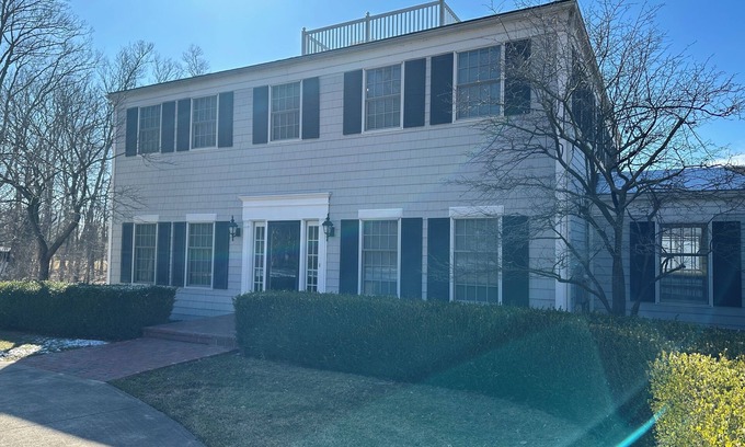 Gypsum Casa | NEW LISTING - SEIZE THE DAY 8 Br / 3.5 Ba lakefront home sleeps up to 18