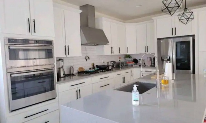 Sonoran Foothills Casa | New Listing! Sonoran Desert Oasis - Cozy & Spacious 3BR w/ Hot Tub Access