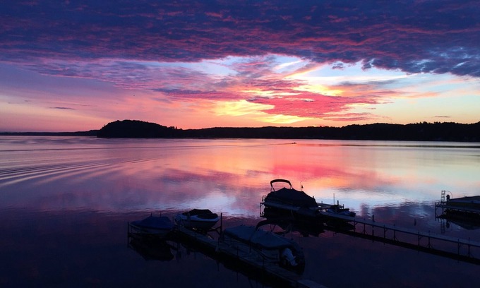 Saratoga Springs Casa | New Listing & Updates! Fully Remodeled Lake Home at Gorgeous Saratoga Lake!
